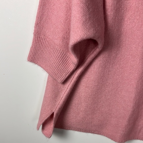 CeCe Soft Pink V-Neck Sweater Raglan 3/4 Sleeves Sz L NWT - Picture 2 of 7